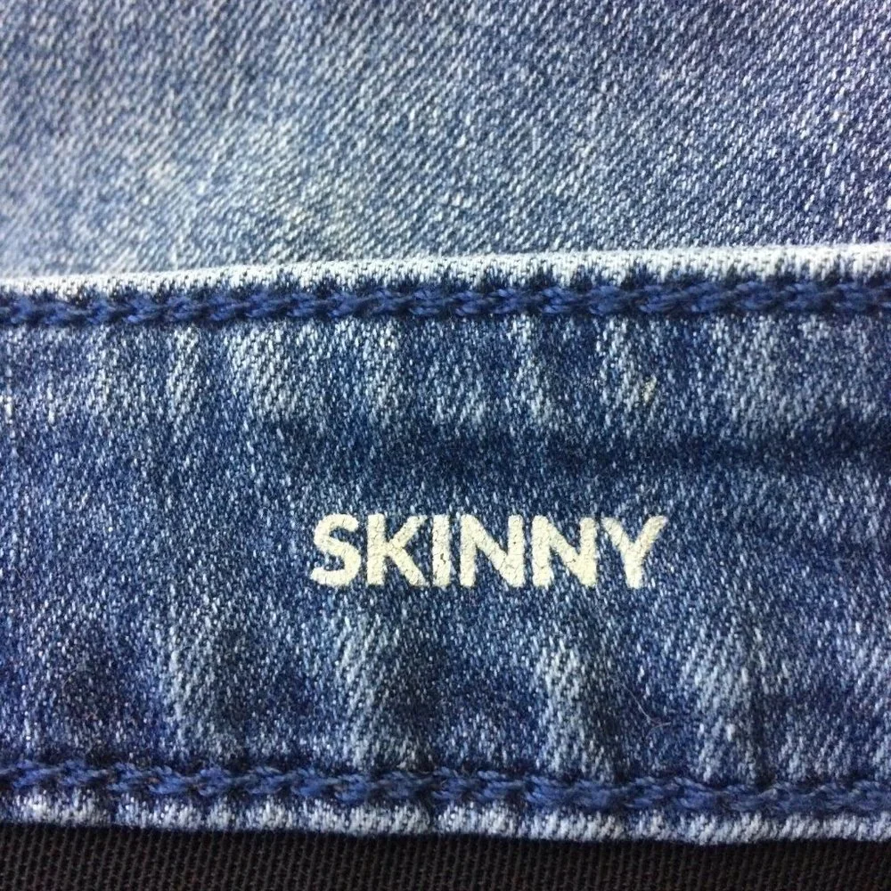 Lane Bryant Womens Plus Size 22 Jeans Skinny Floral Embroidered Distressed 47x30 - Picture 9 of 12